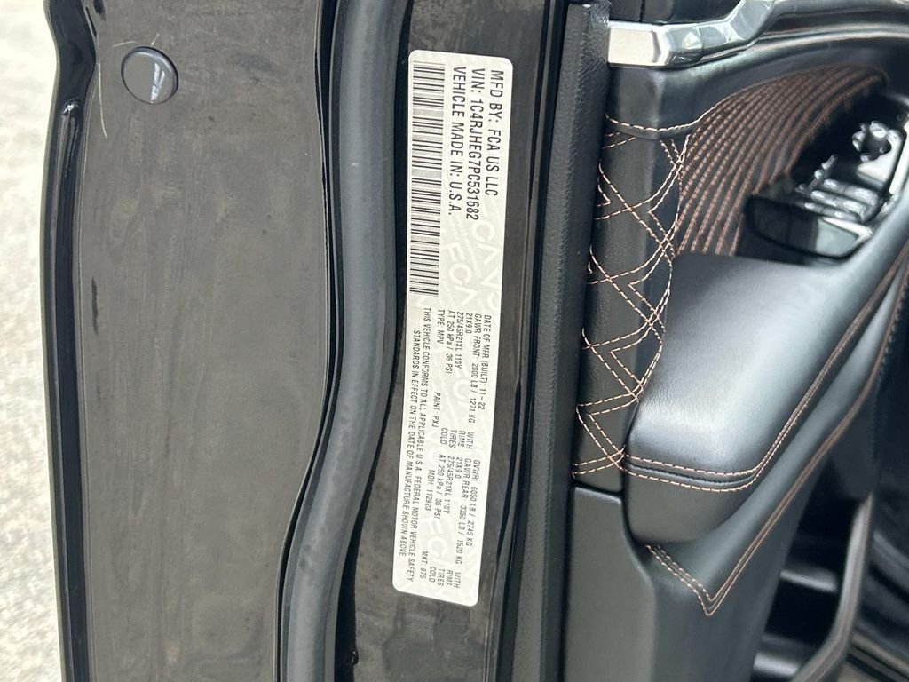 Used 2023 Black Jeep Summit Reserve image 10