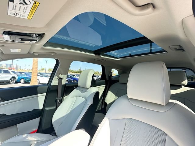 New 2026 Heritage Blue Kia EX image 21