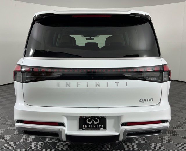 New 2027 White INFINITI LUXE image 5