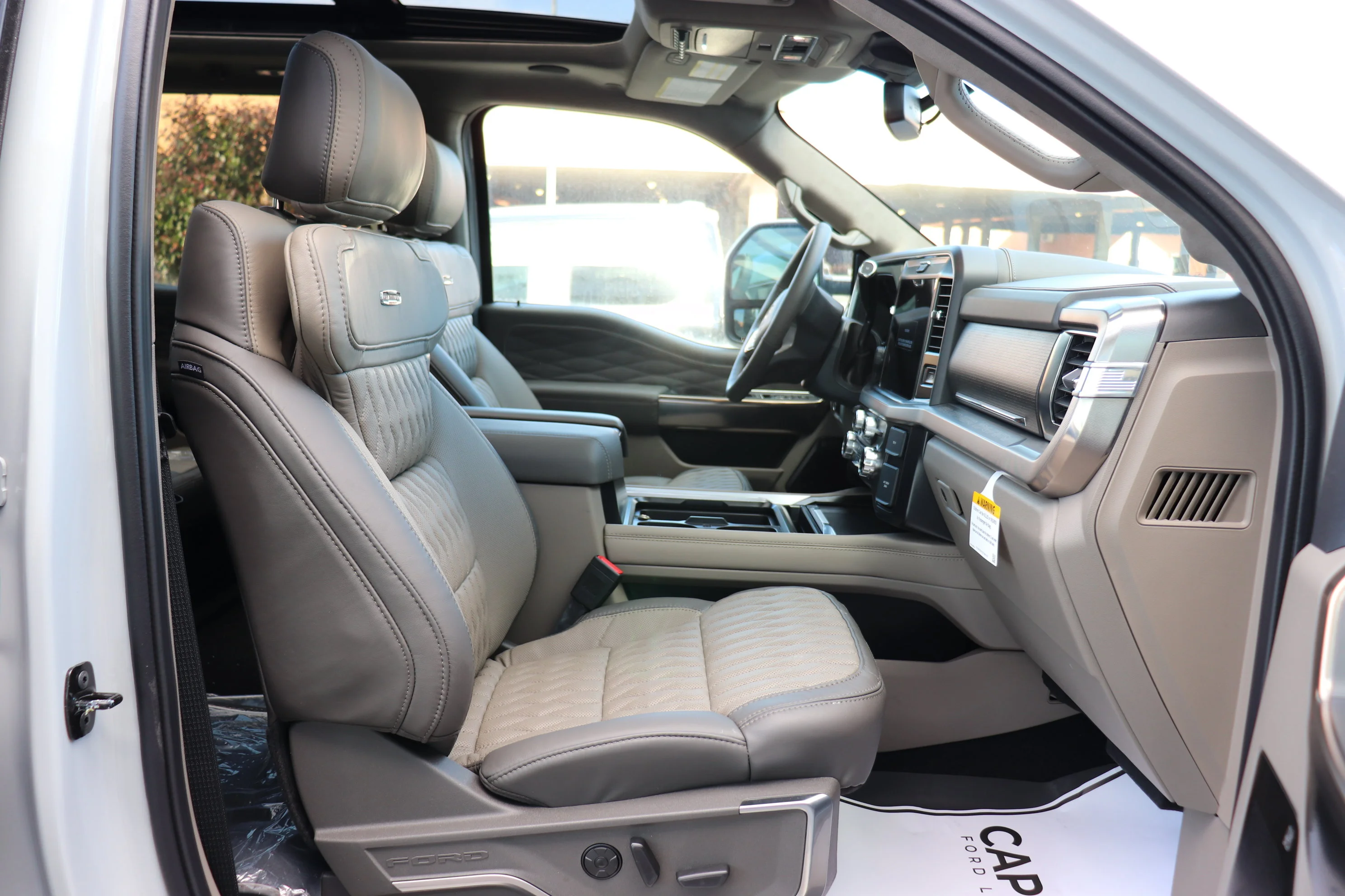 New 2026 AVALANCHE Ford Platinum image 9
