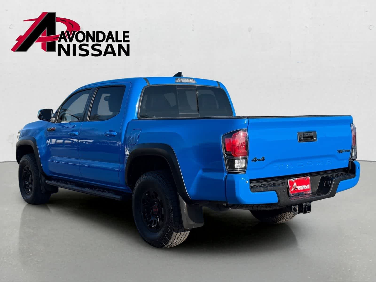Used 2019 Midnight Black Metallic Toyota SR5 image 4