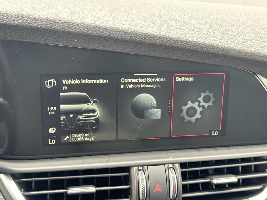2026 Alfa Romeo Giulia Base - Photo 14