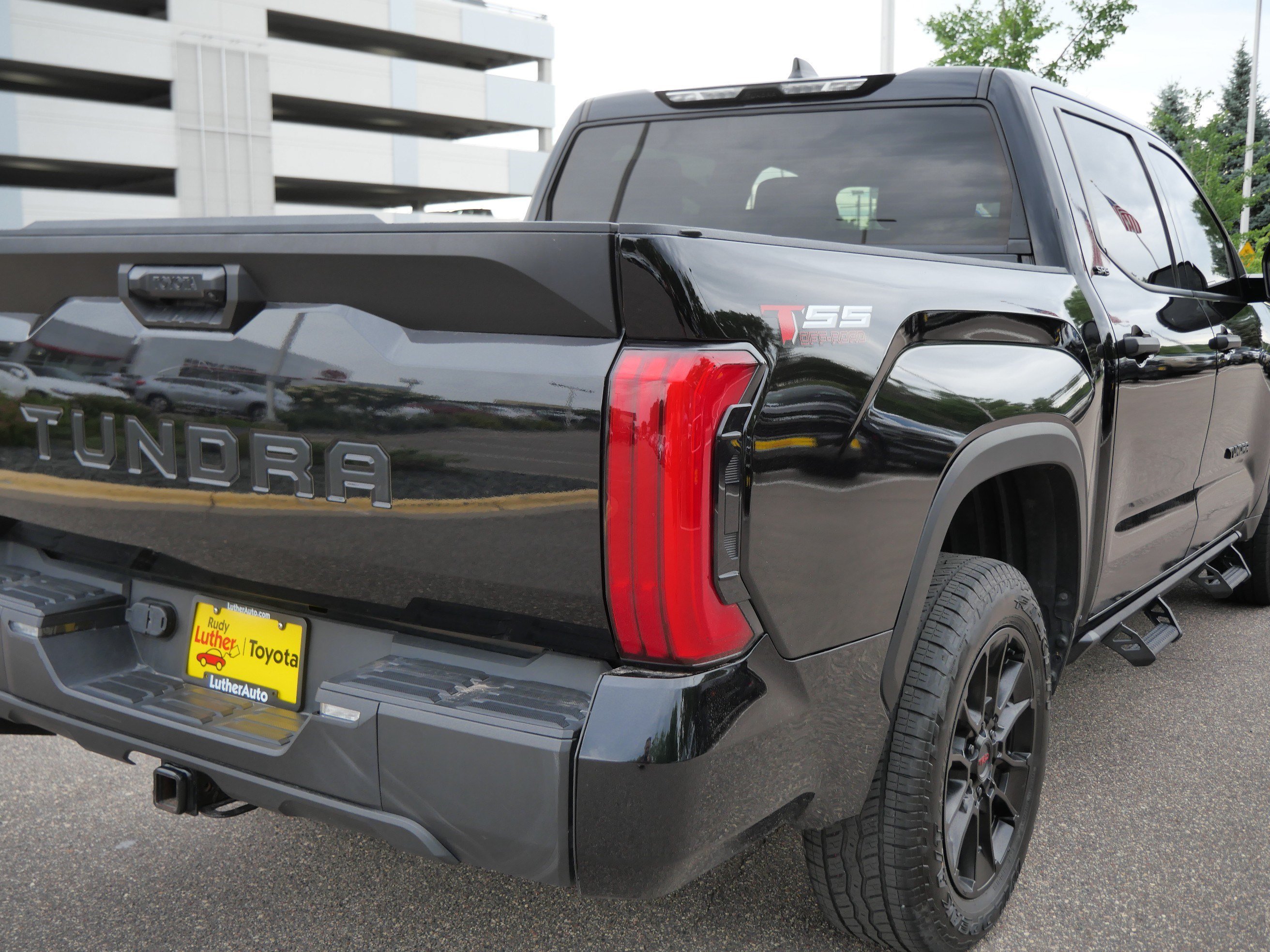 Used 2023 Midnight Black Metallic Toyota SR5 image 18