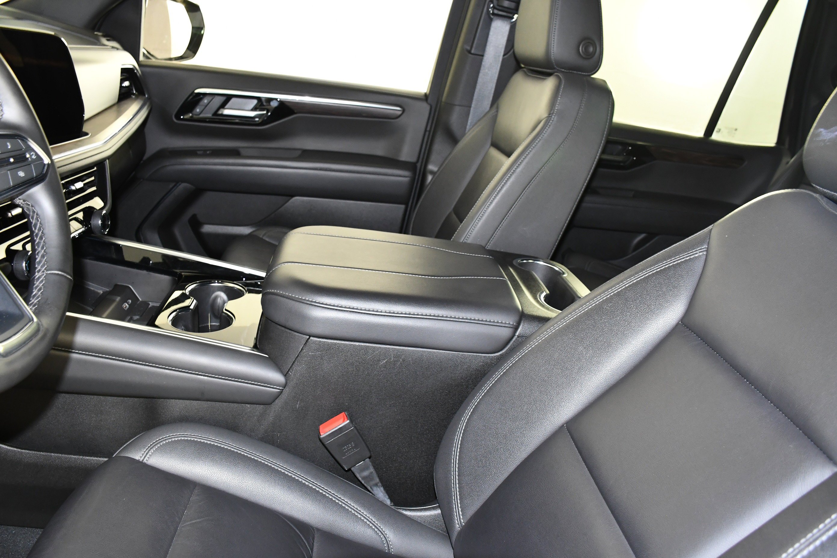 Used 2025 Sterling Gray Metallic Chevrolet Z71 image 40