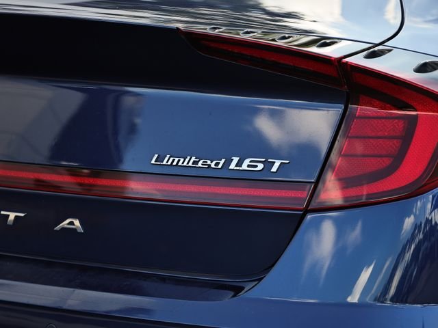 Used 2020 Stormy Blue Hyundai Limited image 8