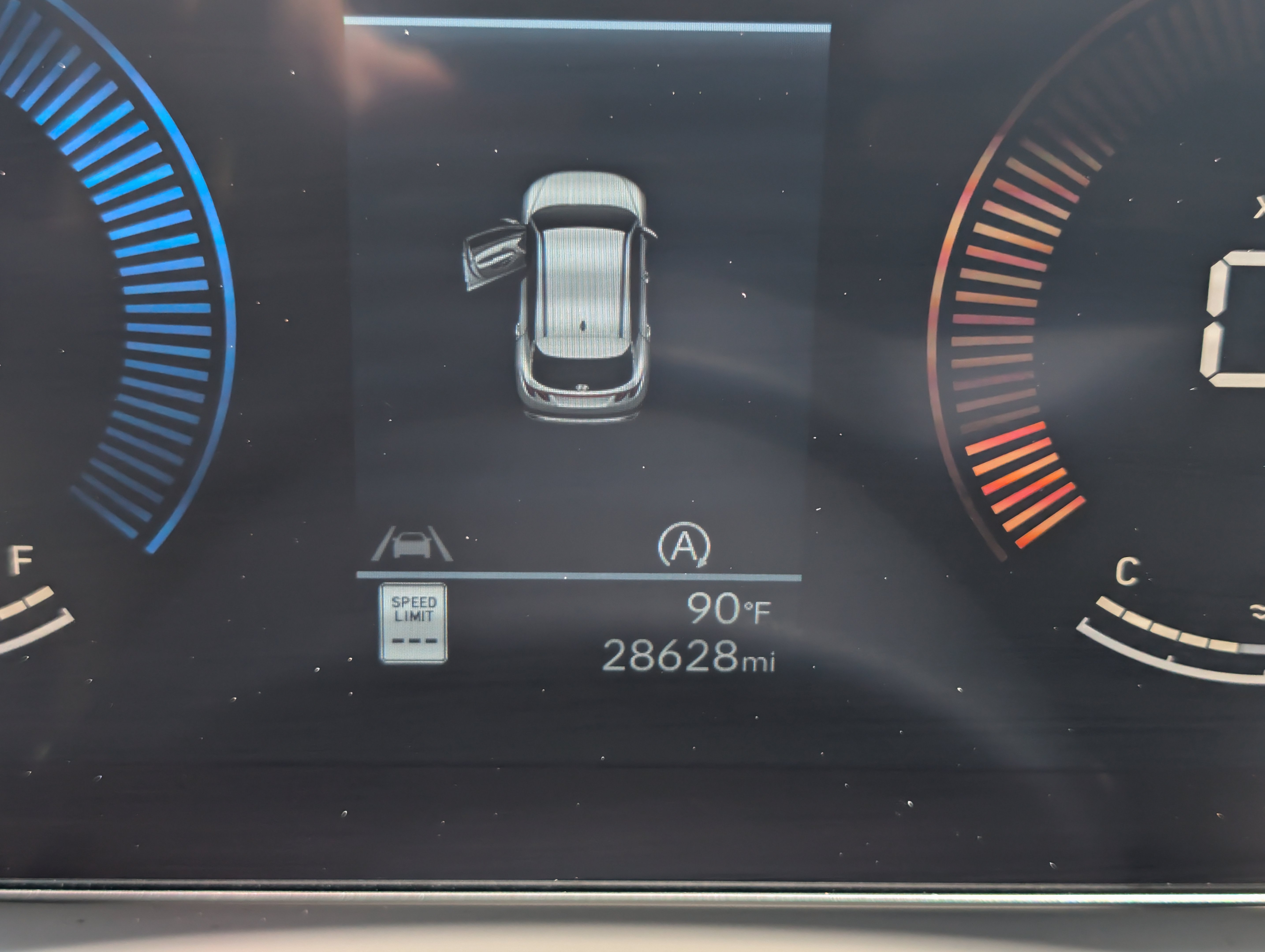 Used 2025 Phantom Black Hyundai SEL image 18