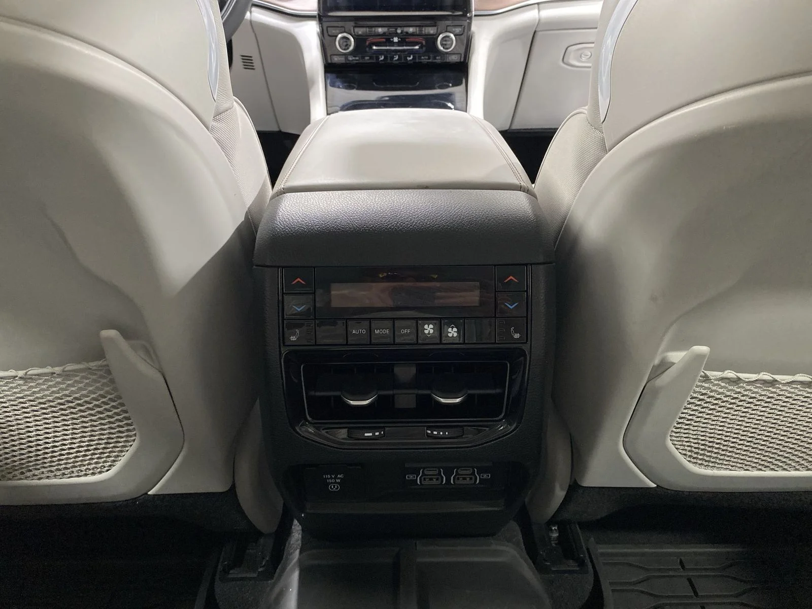 Used 2022 Red Jeep Summit 4xe image 21