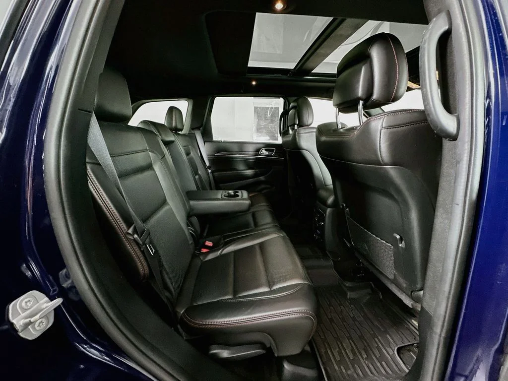 Used 2018 True Blue Pearlcoat Jeep Trailhawk image 28