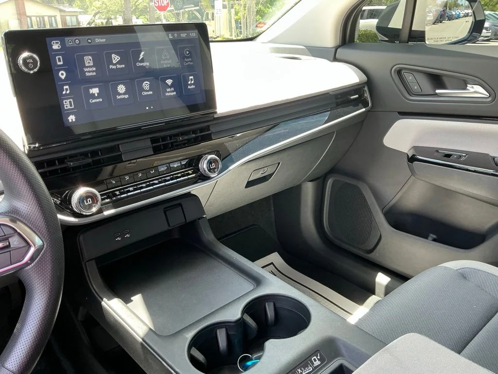 Used 2025  Honda EX image 43