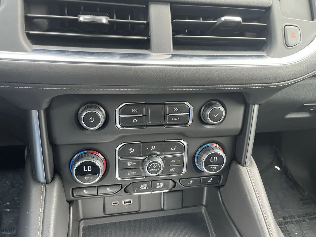 Used 2023 Gray Chevrolet Z71 image 22