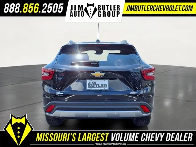 New 2026 Mosaic Black Metallic Chevrolet LT image 19