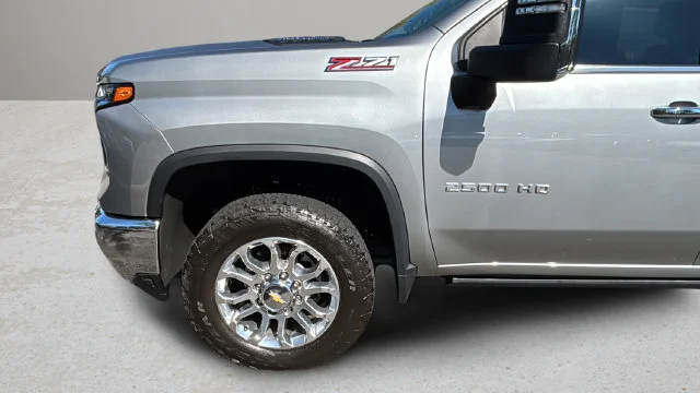 Used 2025 Gray Chevrolet LTZ image 39