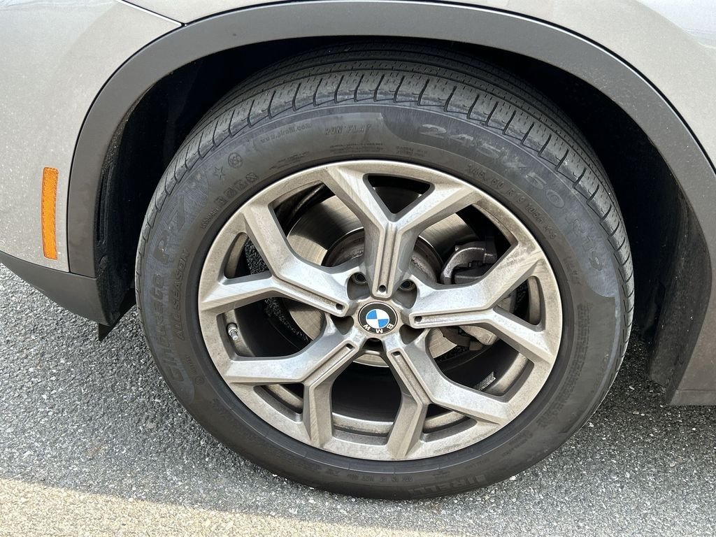 Certified Used 2023 Gray BMW xDrive30i image 10