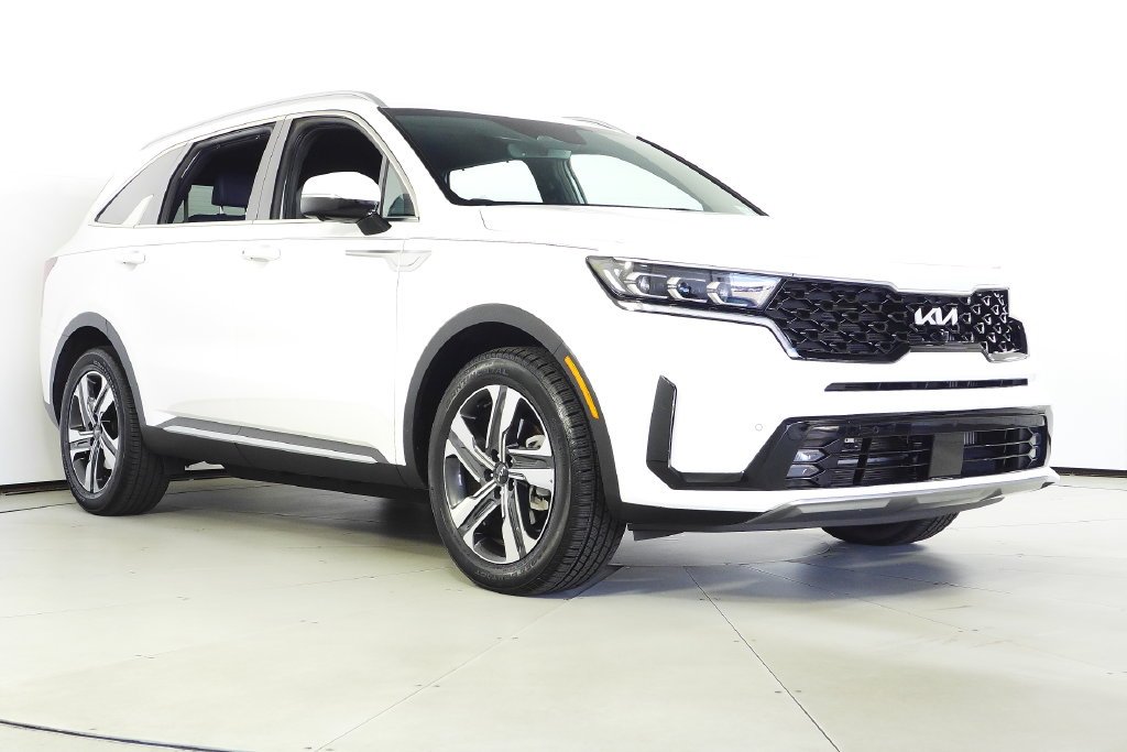 Used 2023 Snow White Pearl Kia SX Prestige image 4