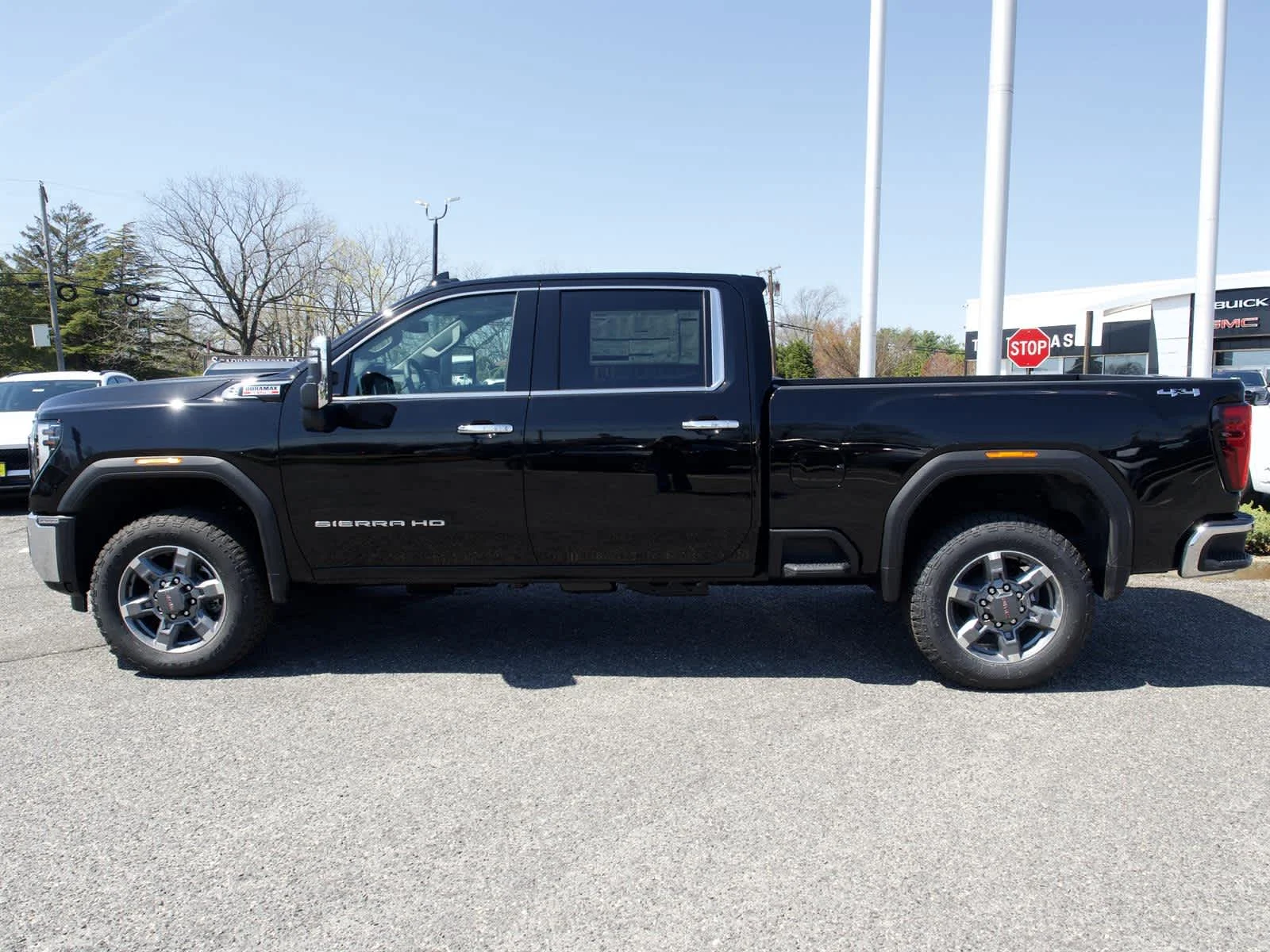 New 2026 Onyx Black GMC SLT image 4