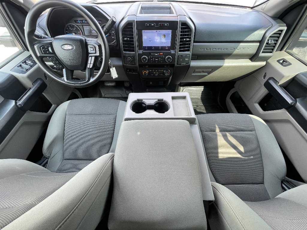 Used 2021 Iconic Silver Metallic Ford XL image 3