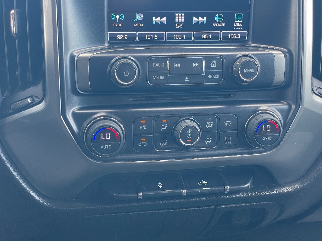 Used 2019 Summit White Chevrolet LT image 9