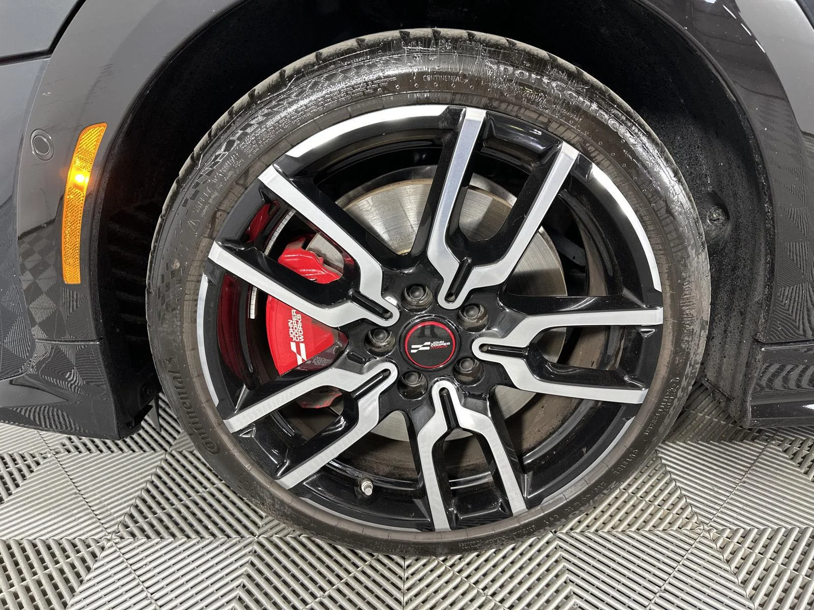 Used 2025 Legend Grey Metallic MINI John Cooper Works image 6