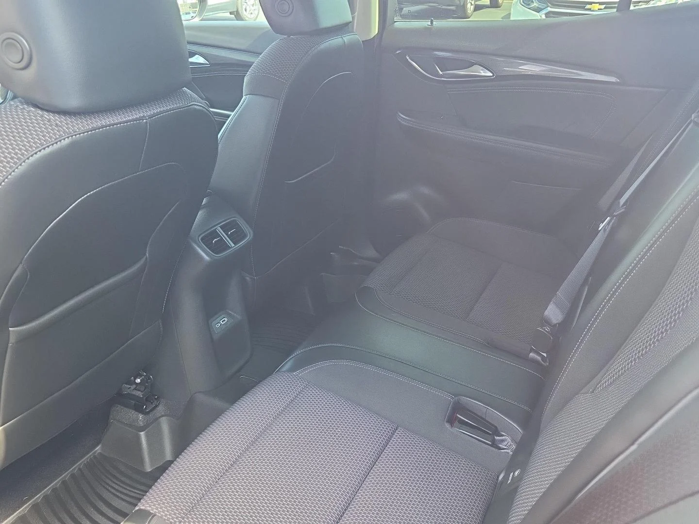 Used 2022 Cinnabar Metallic Buick Preferred image 25