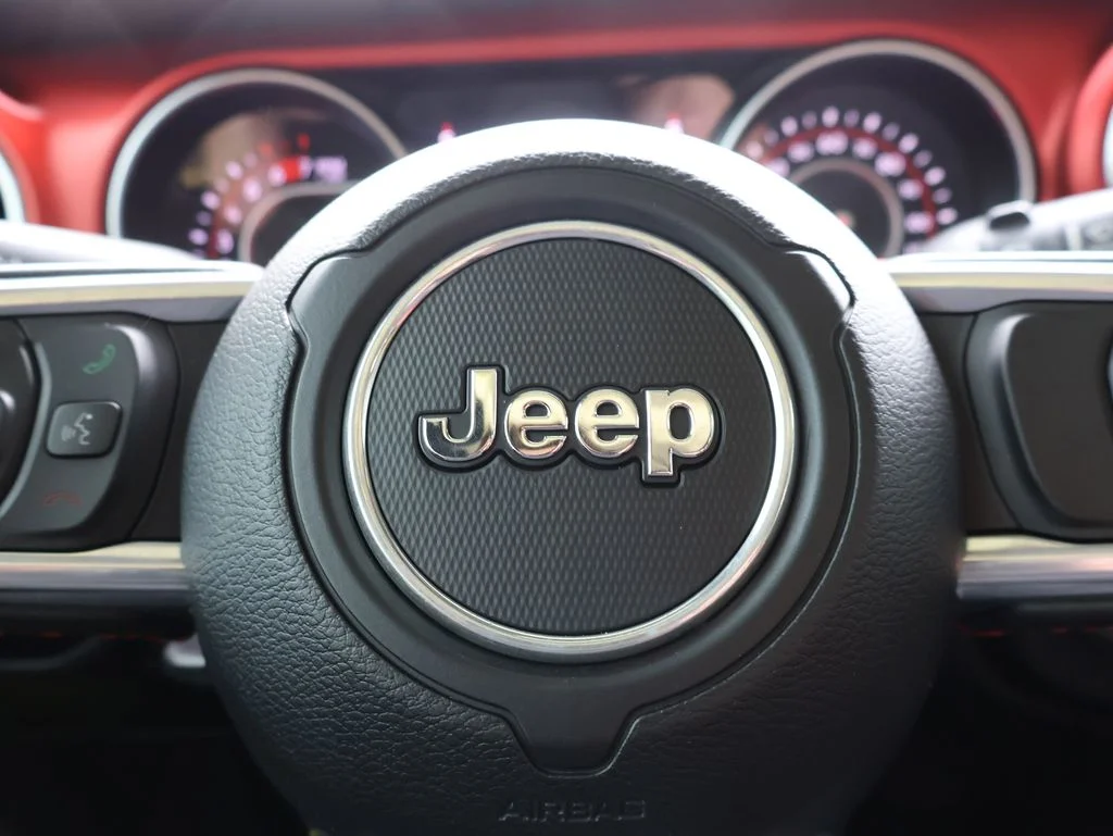 Used 2022 Yellow Jeep Unlimited Rubicon image 27