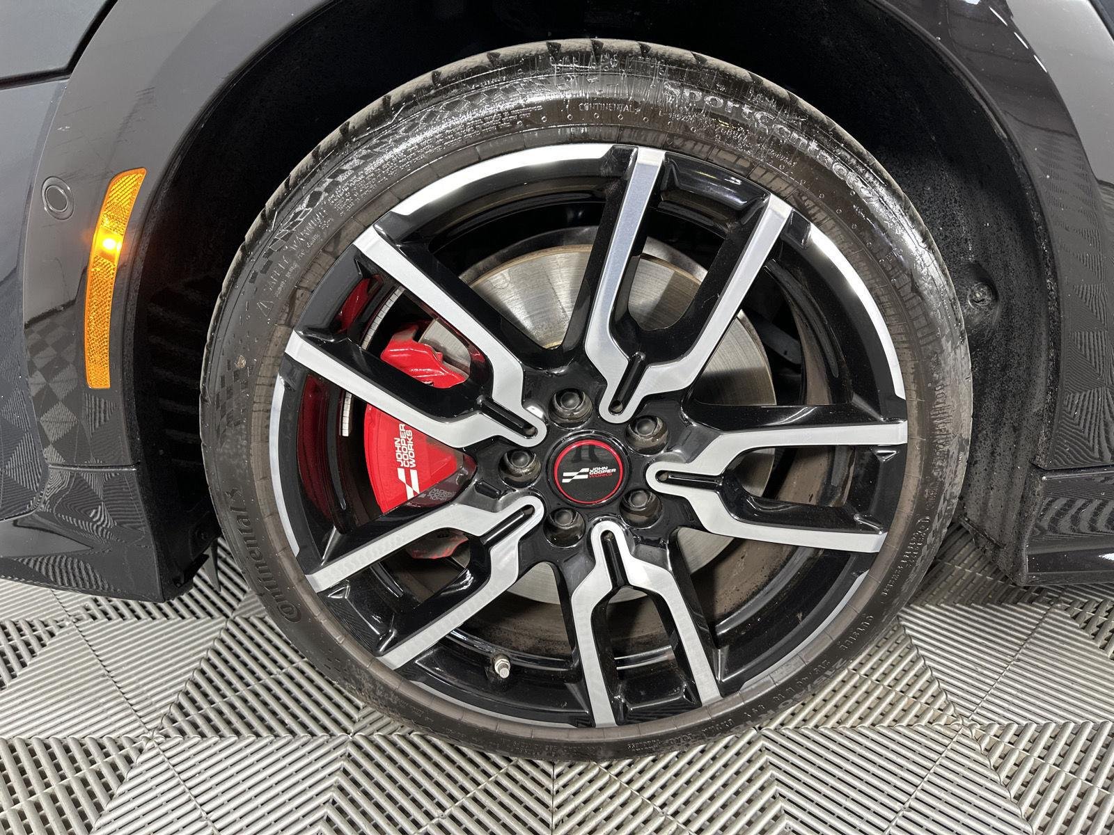 Used 2025 Legend Grey Metallic MINI John Cooper Works image 6