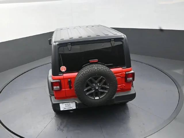 Used 2024 Red Jeep Sport S image 17
