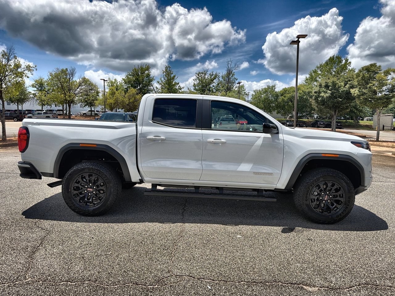 New 2026 Summit White GMC Elevation image 9