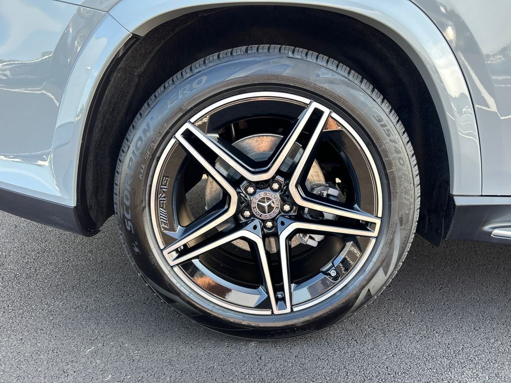 New 2026 MANUFAKTUR Alpine Grey Mercedes-Benz GLS 450 image 35