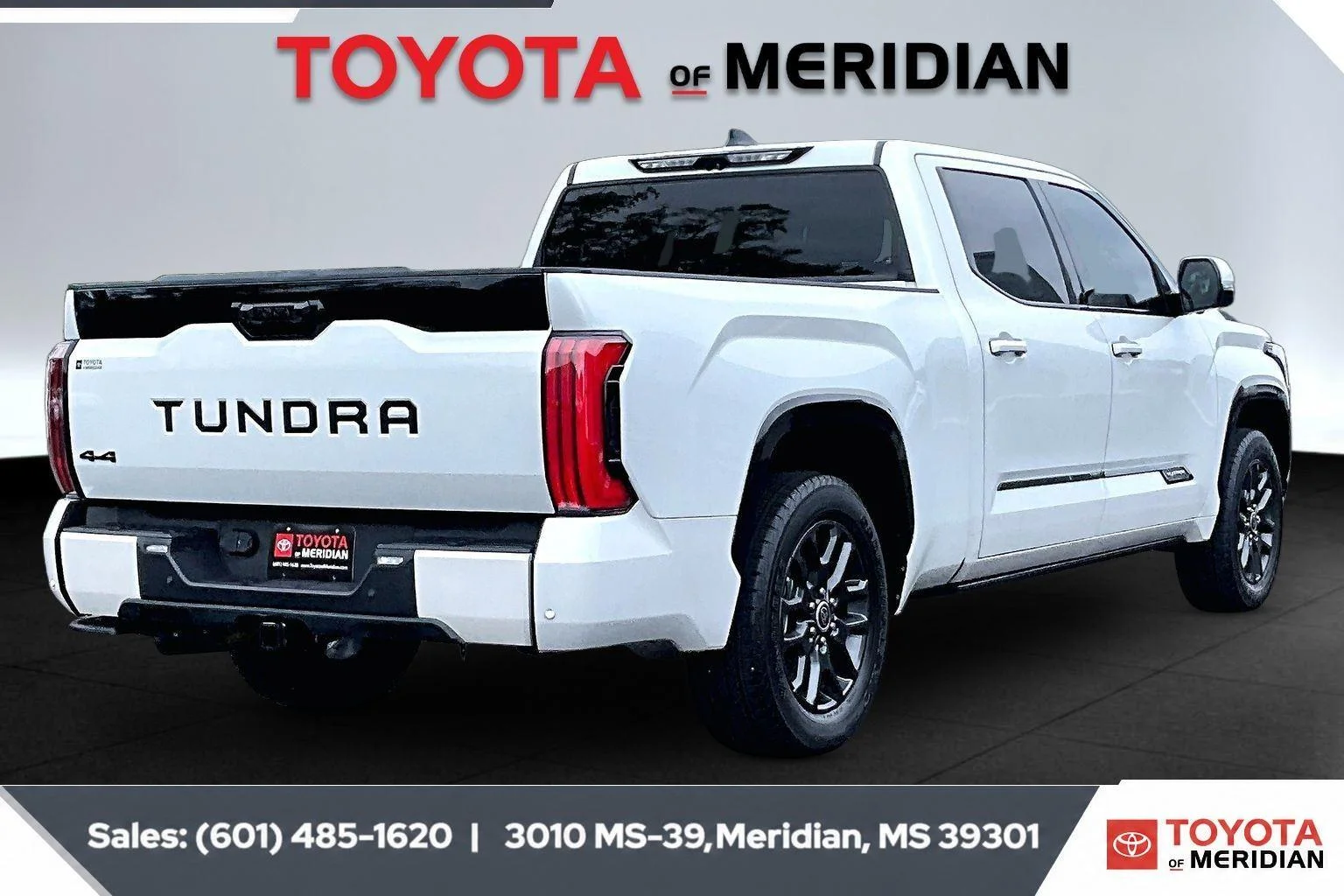 Used 2023 Wind Chill Pearl Toyota Platinum Hybrid image 11