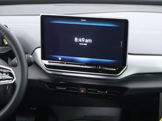 New 2026 Deep Black Pearl Volkswagen Pro image 14
