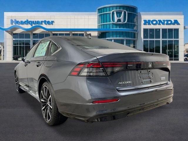 New 2026 Meteorite Gray Metallic Honda Touring image 5