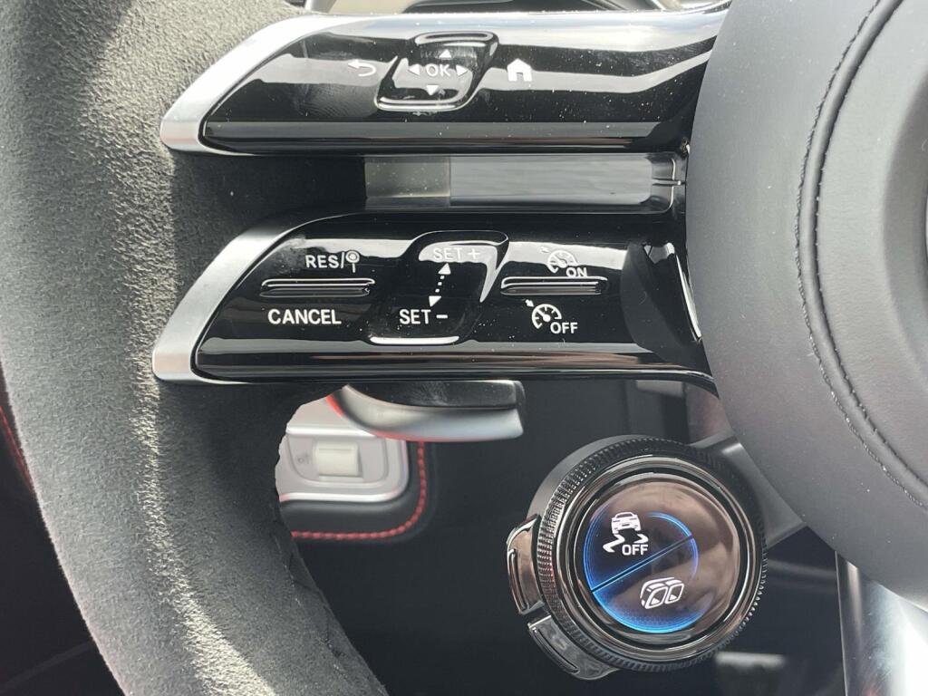New 2026 Polar White Mercedes-Benz AMG® GLE 53 image 36