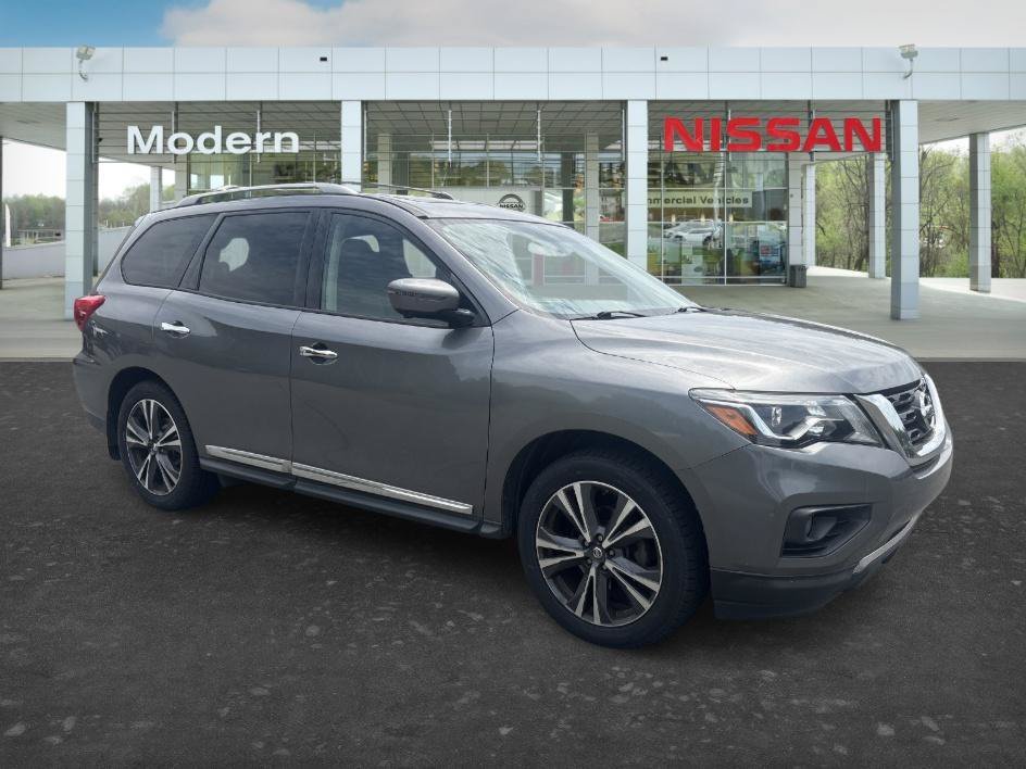 Used 2017 Gun Metallic Nissan Platinum image 7