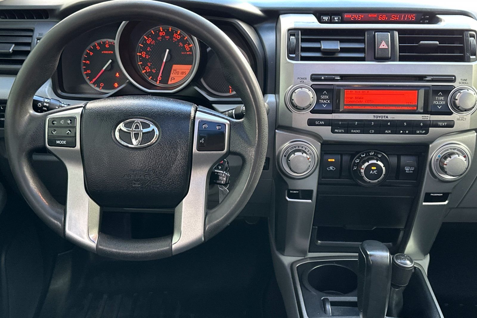 Used 2011 Silver Toyota SR5 image 14
