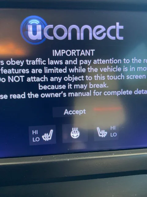 Used 2019 White Jeep Trailhawk image 16