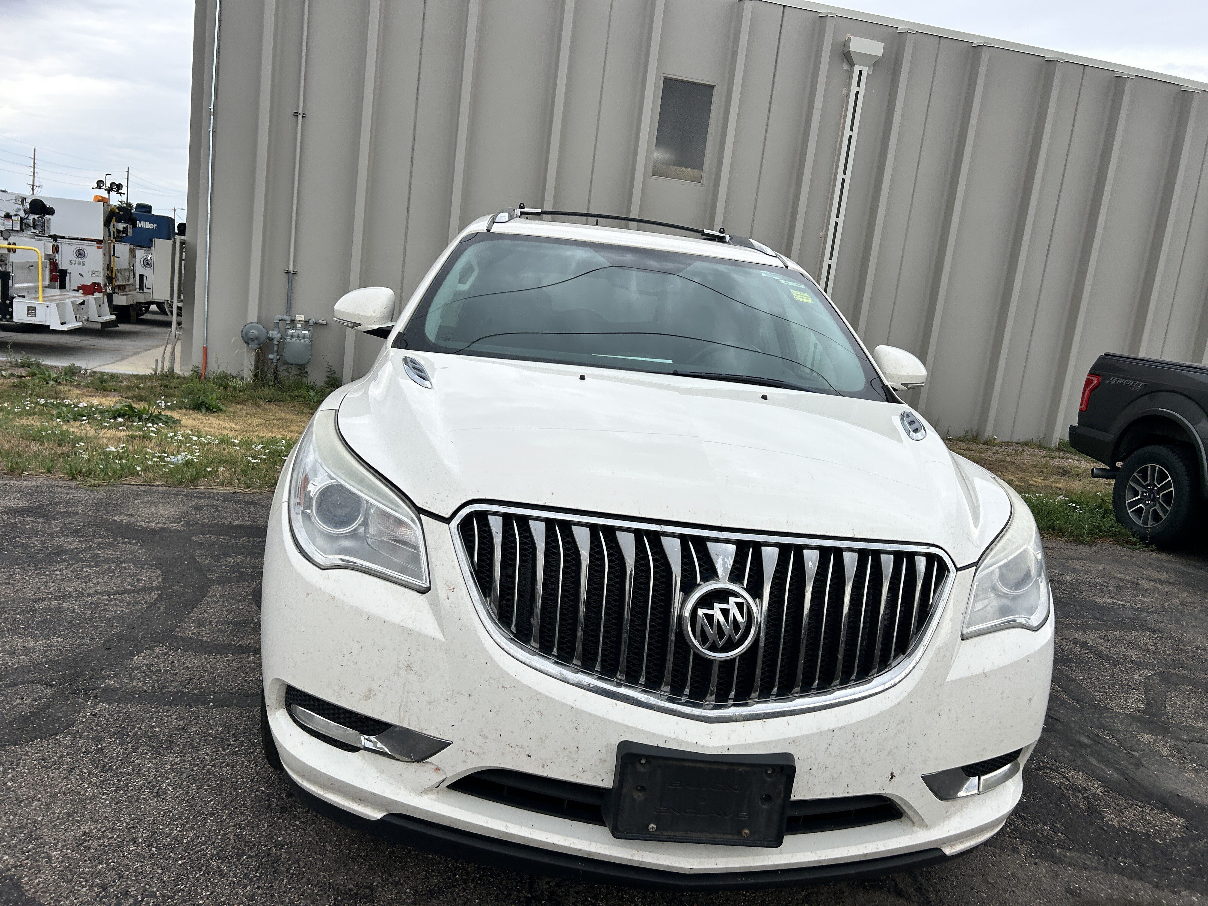 Used 2014 White Opal Buick Leather image 8