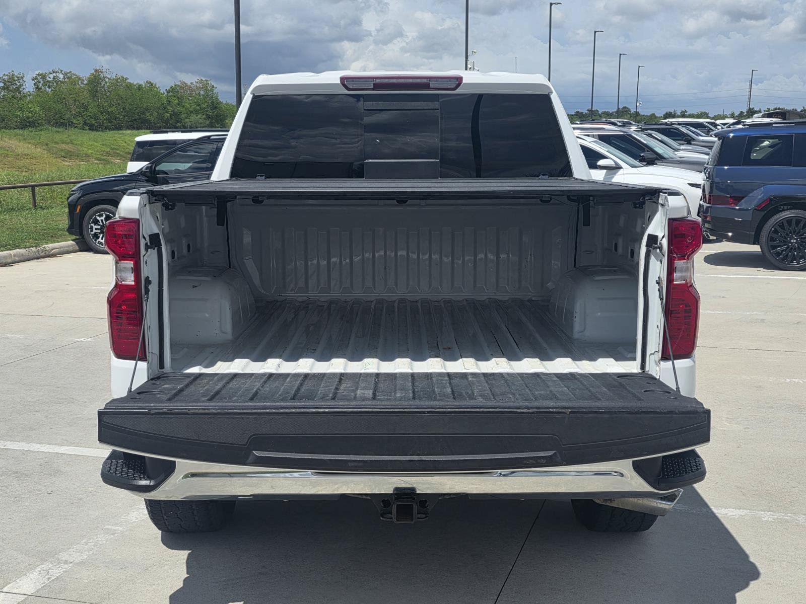 Used 2022 Summit White Chevrolet LT image 7