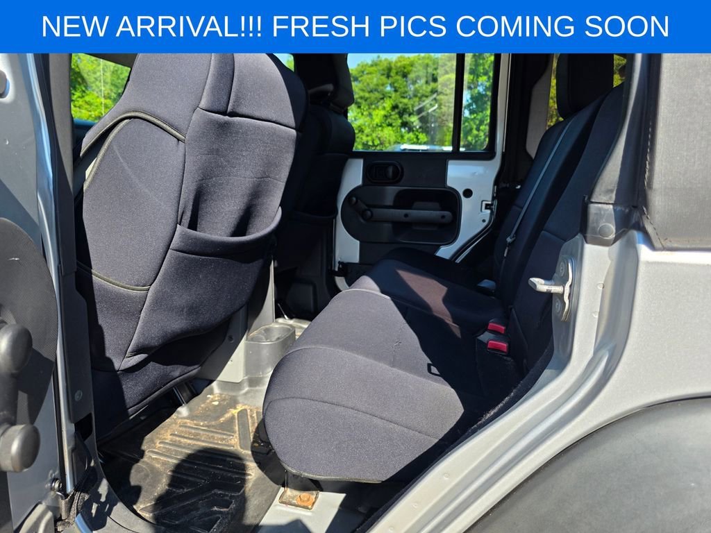 Used 2009 Silver Jeep X image 13
