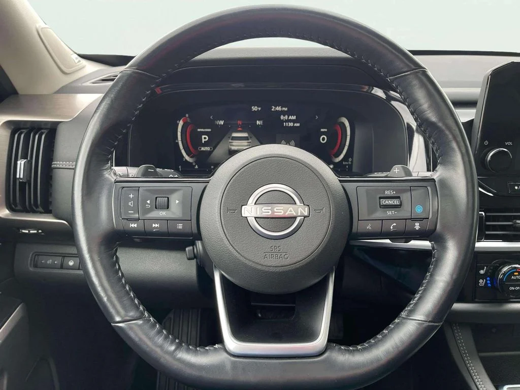 Used 2022 Super Black Nissan Platinum image 19