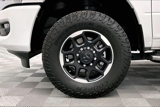 Used 2026 Bright White Clearcoat Ram Laramie image 10
