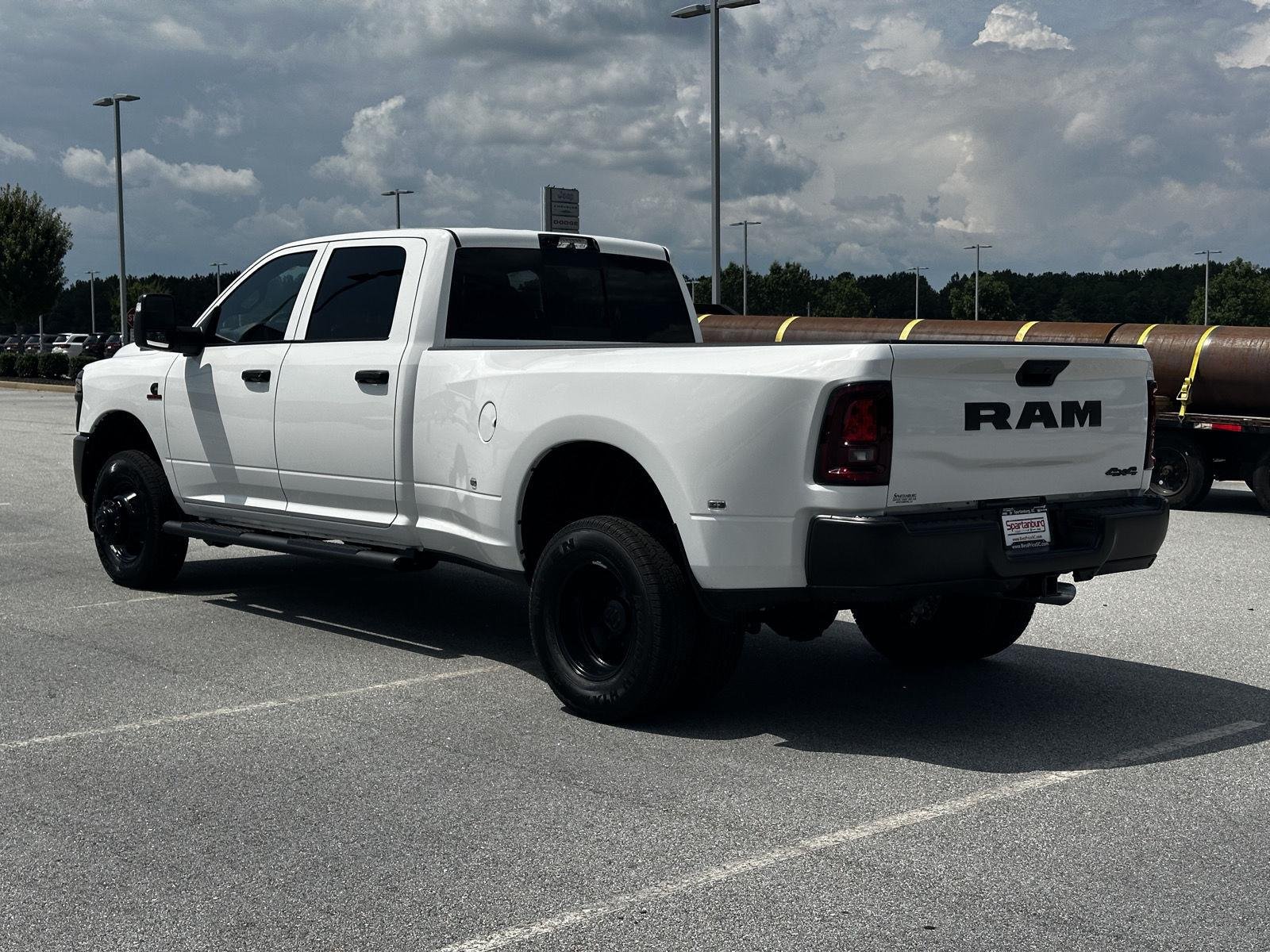 New 2026 Bright White Clear-Coat Exterior Paint RAM Tradesman image 6