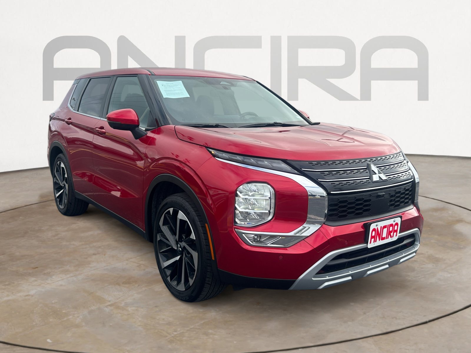 Used 2024 Diamond Red Mitsubishi SE image 4