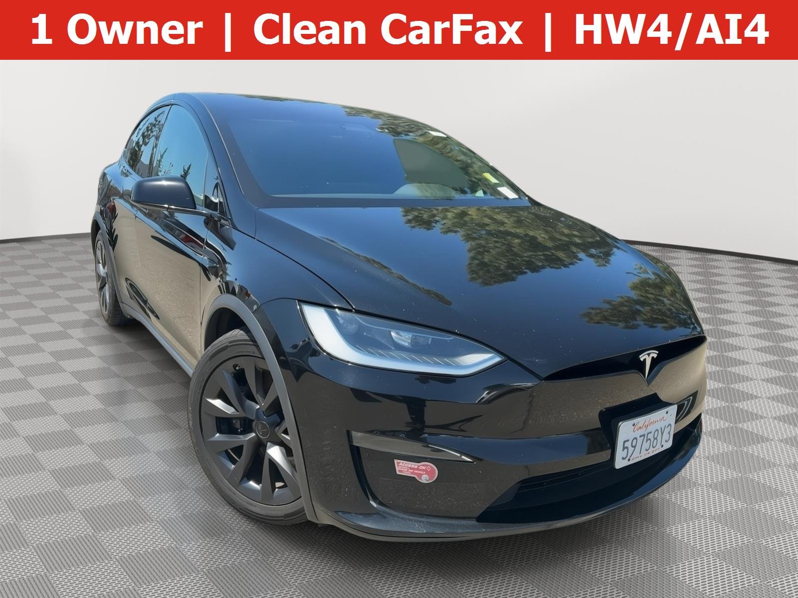 2023 Tesla Model X Long Range's photo