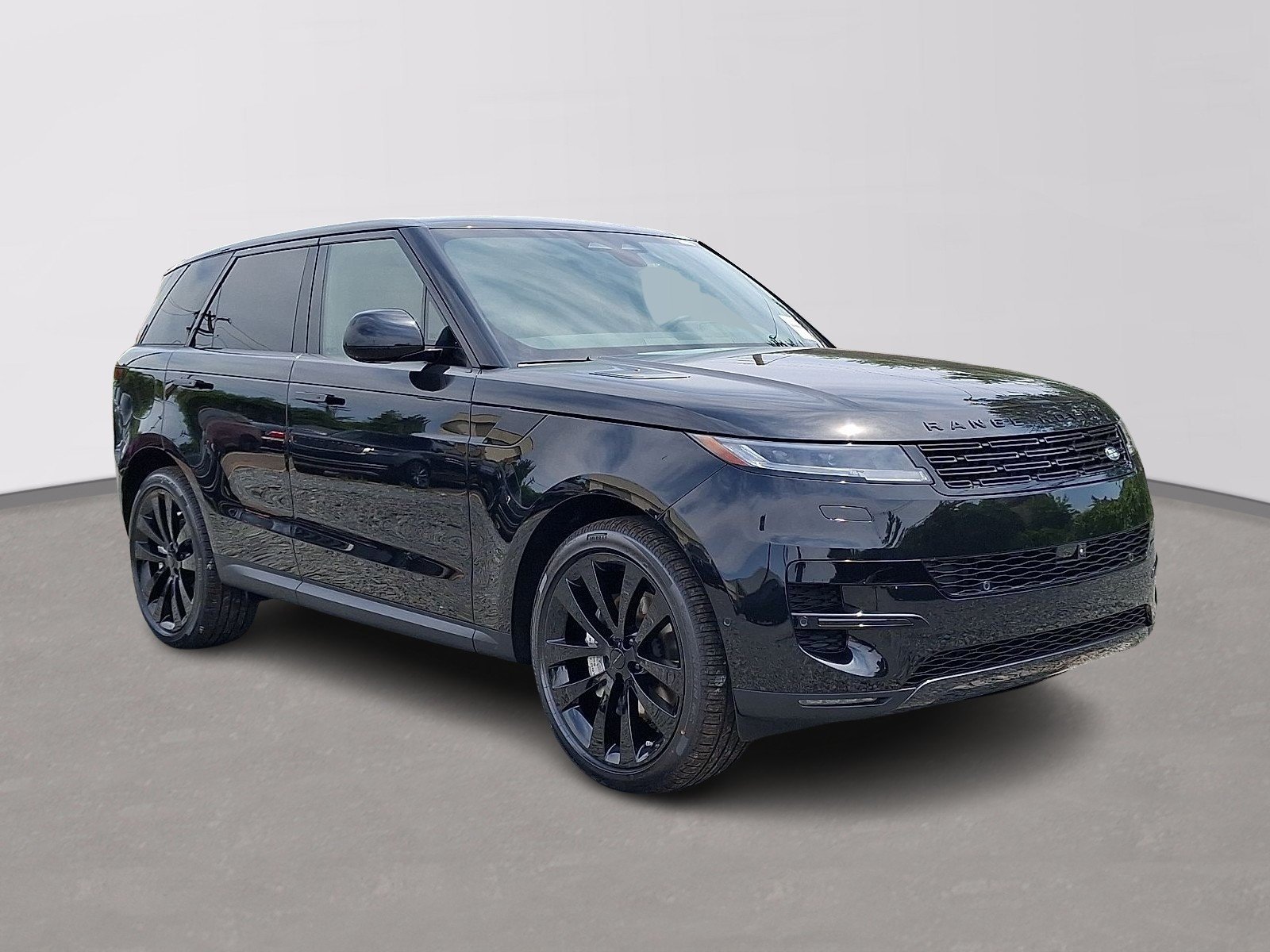 New 2026 Santorini Black LAND ROVER SE image 2