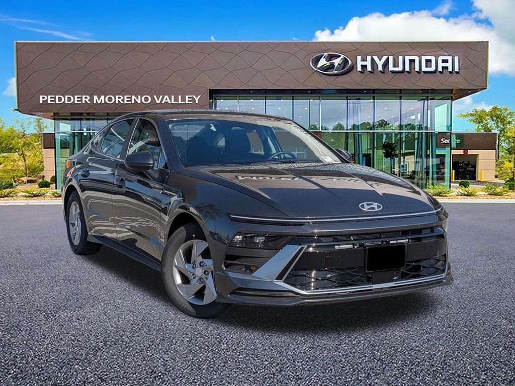 2026 Hyundai Sonata SE's photo