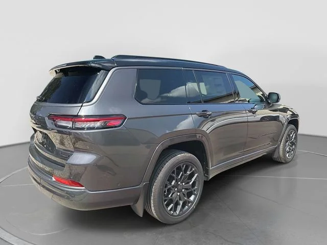 New 2026 Baltic Gray Metallic Clear-Coat Exterior Paint Jeep Summit image 4