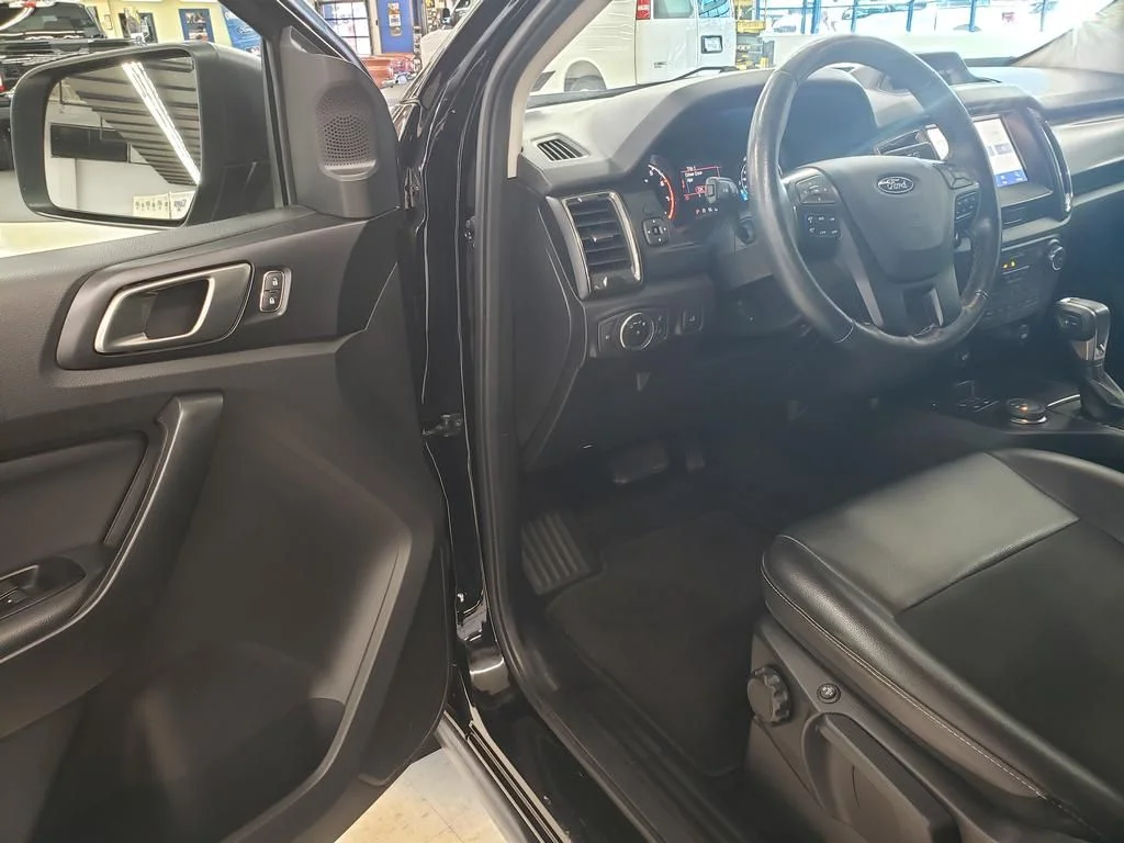 Used 2023 Black Ford XLT image 10