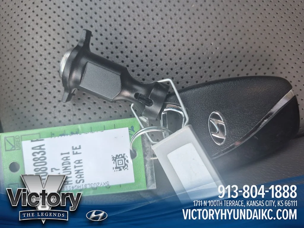 Used 2017 Silver Hyundai 2.4 Base image 26