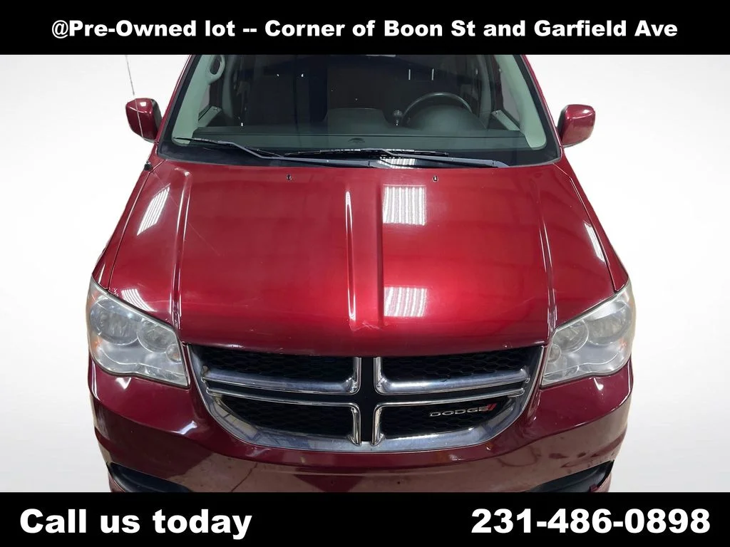 Used 2014 Red Dodge SXT image 8