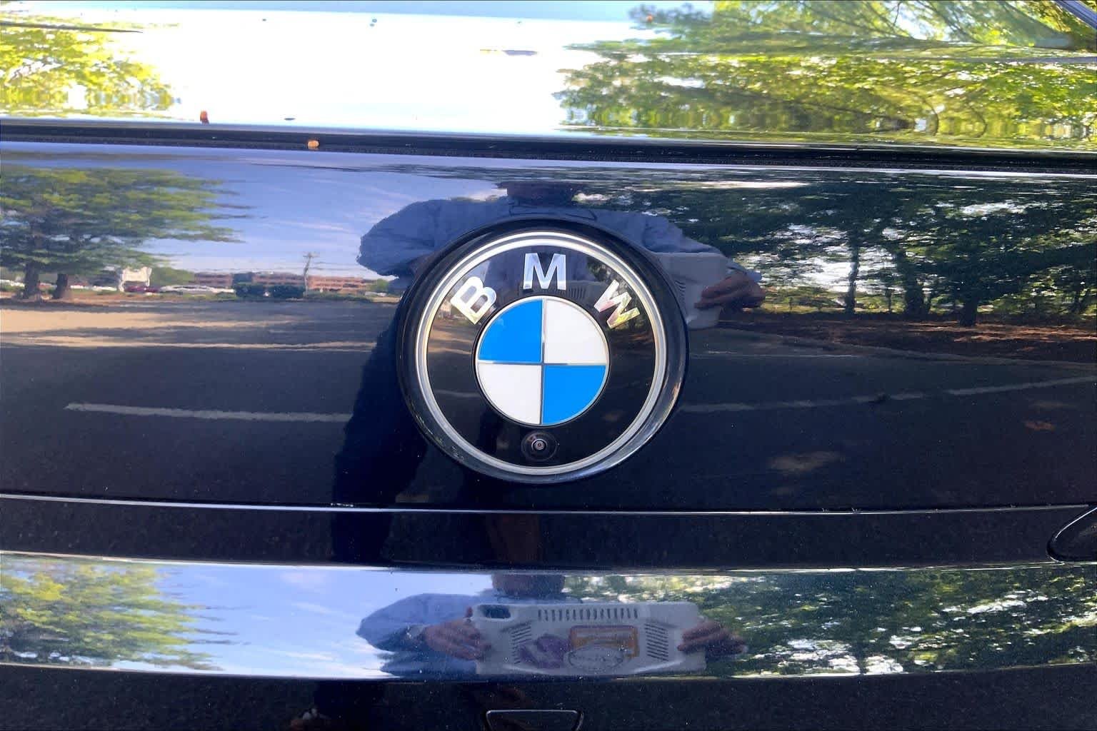 Certified Used 2023 Carbon Black Metallic BMW 740i image 30